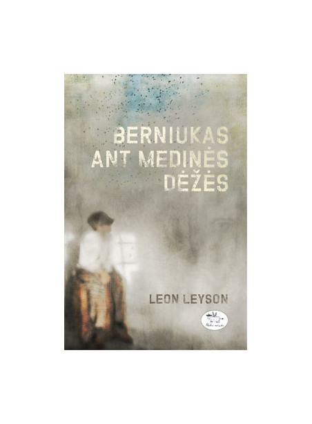 Berniukas ant medinės dėžės (-50 %) Berniukas ant medinės dėžės (-50 %)